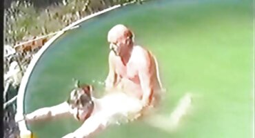 ass sex Brunette cưỡi gà Của Kent. phimsexonline