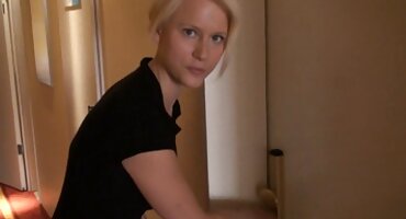 sex dì ruột Fuck Lola Ta TaLor: phim sec ko che đặt ung thư và fucks từ phía sau.