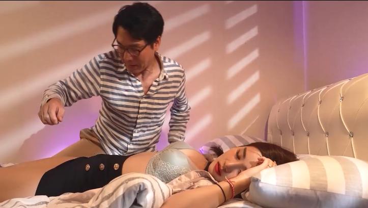 sex porn MIDV-040_Xin lỗi chồng! Em không quên được cảm giác khị bị bố... địt